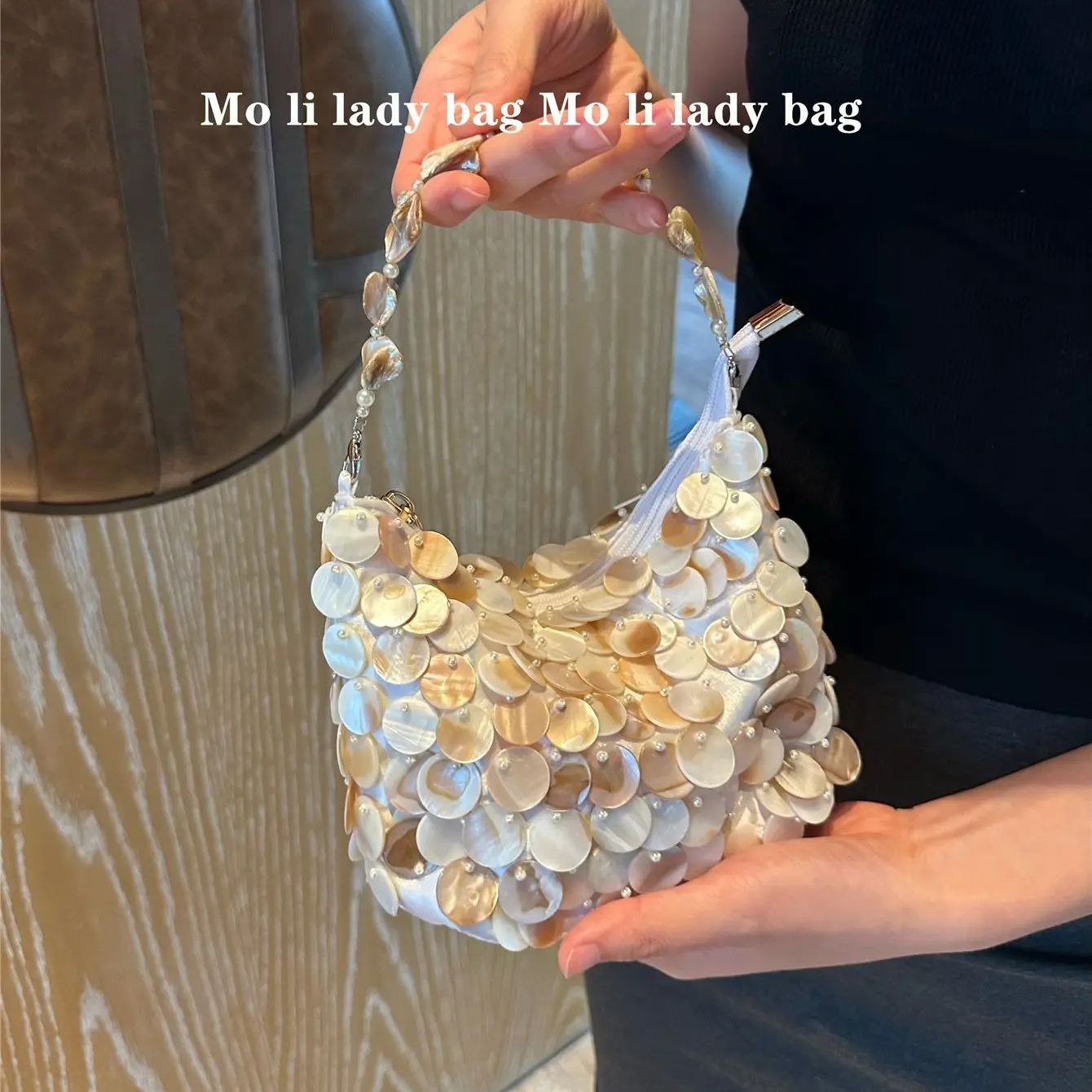 Luxury Sequin Internal Chain S - Interior Design Mockup บทวิจารณ์และราคา