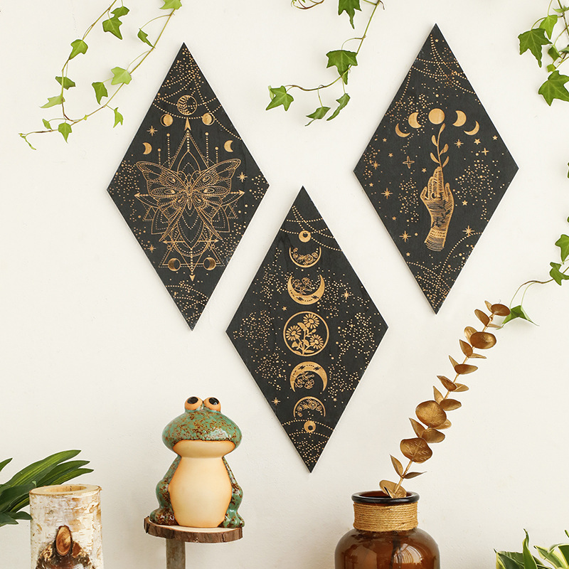 Geometric Carved Wooden Triang - Geometric Shelf Triangle บทวิจารณ์และราคา